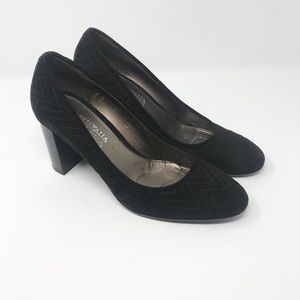 AQUATALIA BY MARVIN K. Black Suede Block Heel